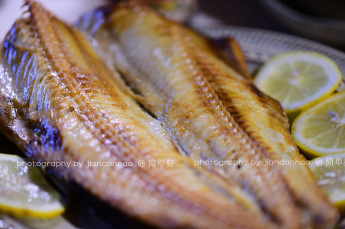 香烤六线鱼一夜干优秀的食材只需要最简单的方式