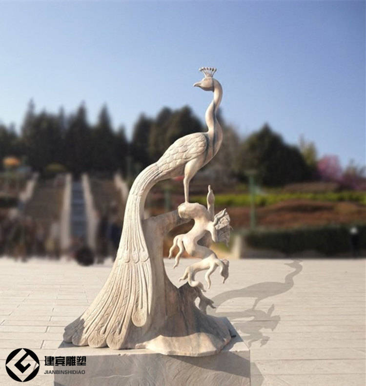 石雕孔雀雕塑的象征寓意及摆放事项