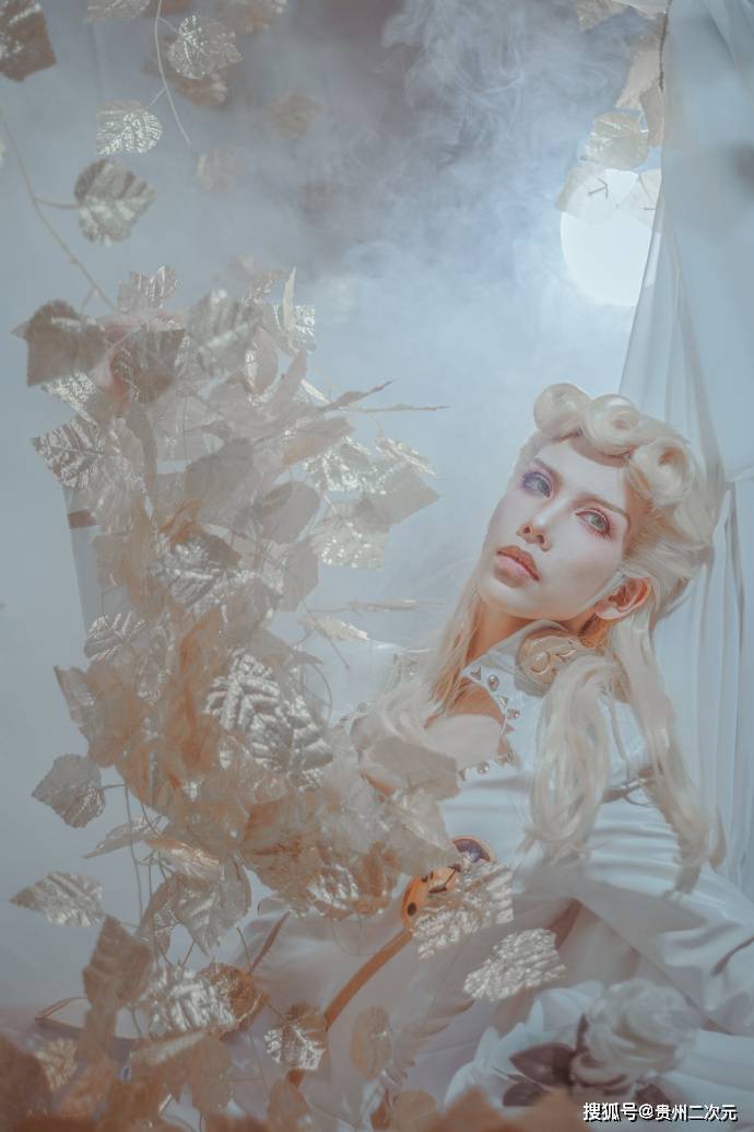 jojo的奇妙冒险黄金之风乔鲁诺乔巴纳cosplay