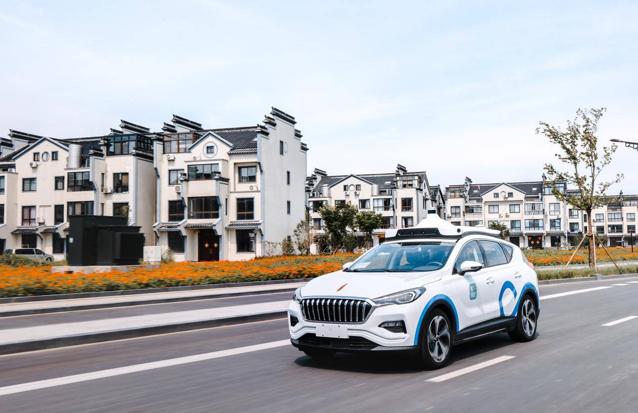 驶入互联网旅游小镇 萝卜快跑自动驾驶出行服务落地乌镇