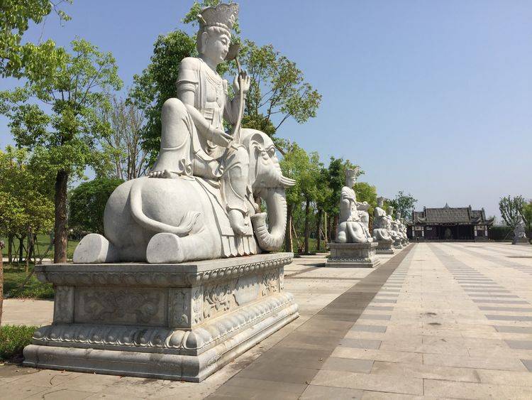 重慶大佛寺石雕文殊菩薩像高清圖片大全