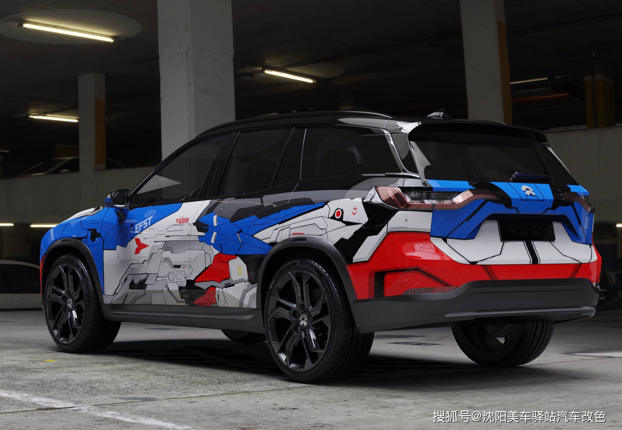 1其实相比较汽车改色膜,彩绘更富有创造性,可以得到任何想要的图案