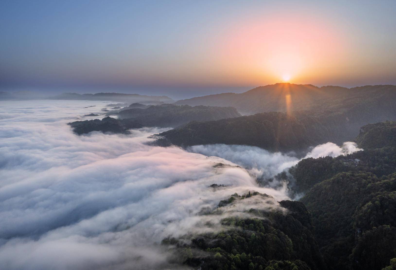 四川省雅安市东方碧峰峡国家级5a景区风光旖旎,美景如画,宛若人间仙境