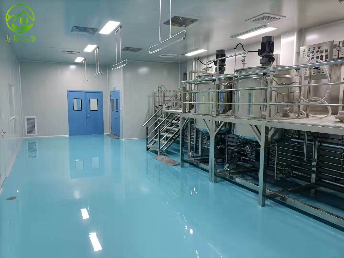 医用口罩的生产需要无尘无菌的生产环境,车间要达到10万级的净化车间