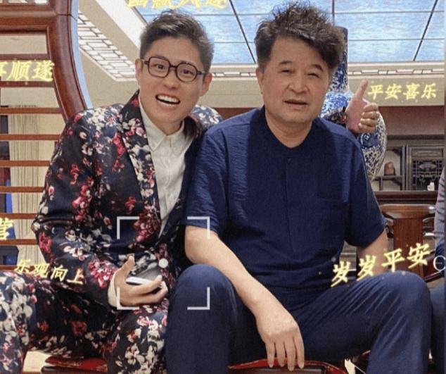 原创毕福剑如今为了讨生活不得不做商演主持来维持生计满脸皱纹凸显