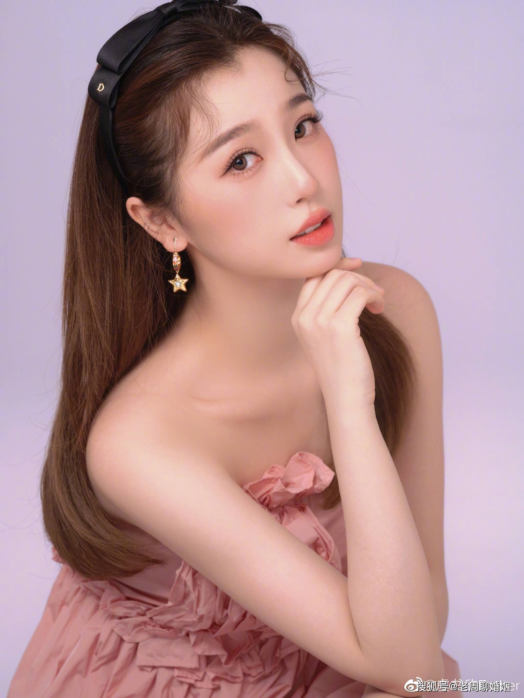 虞书欣闪亮登场