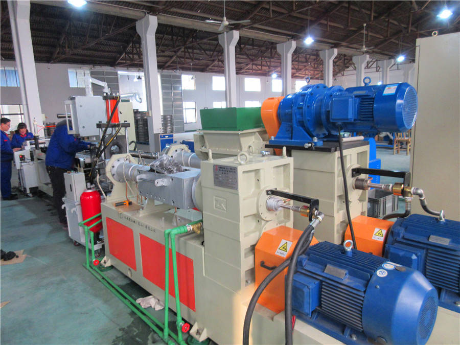 三螺杆造粒机三螺杆塑料造粒机三螺杆挤出机三螺杆造粒代加工生产工艺