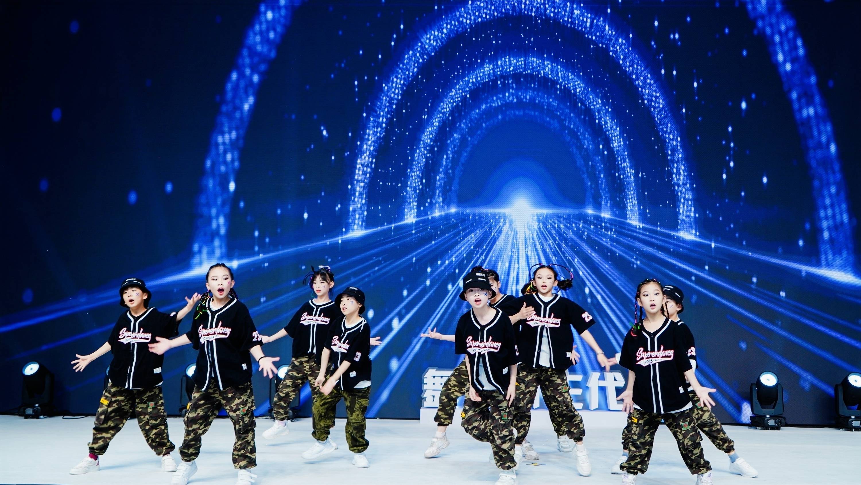 专访 | 舞林新生代广州明星舞蹈团 星舞堂hiphop大队：不求第一，但求坚持