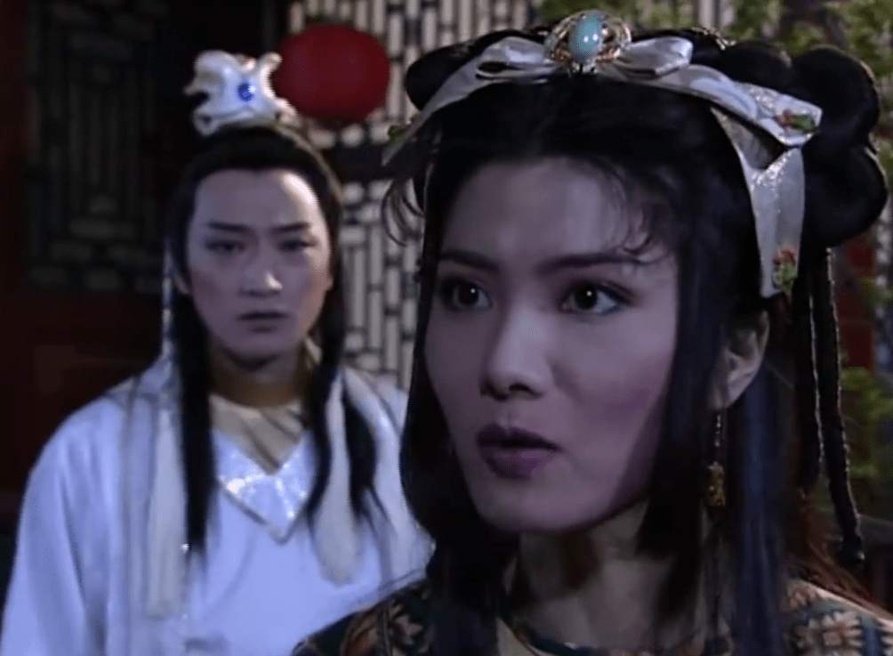 霹雳菩萨阿舍那些奇怪的衣服