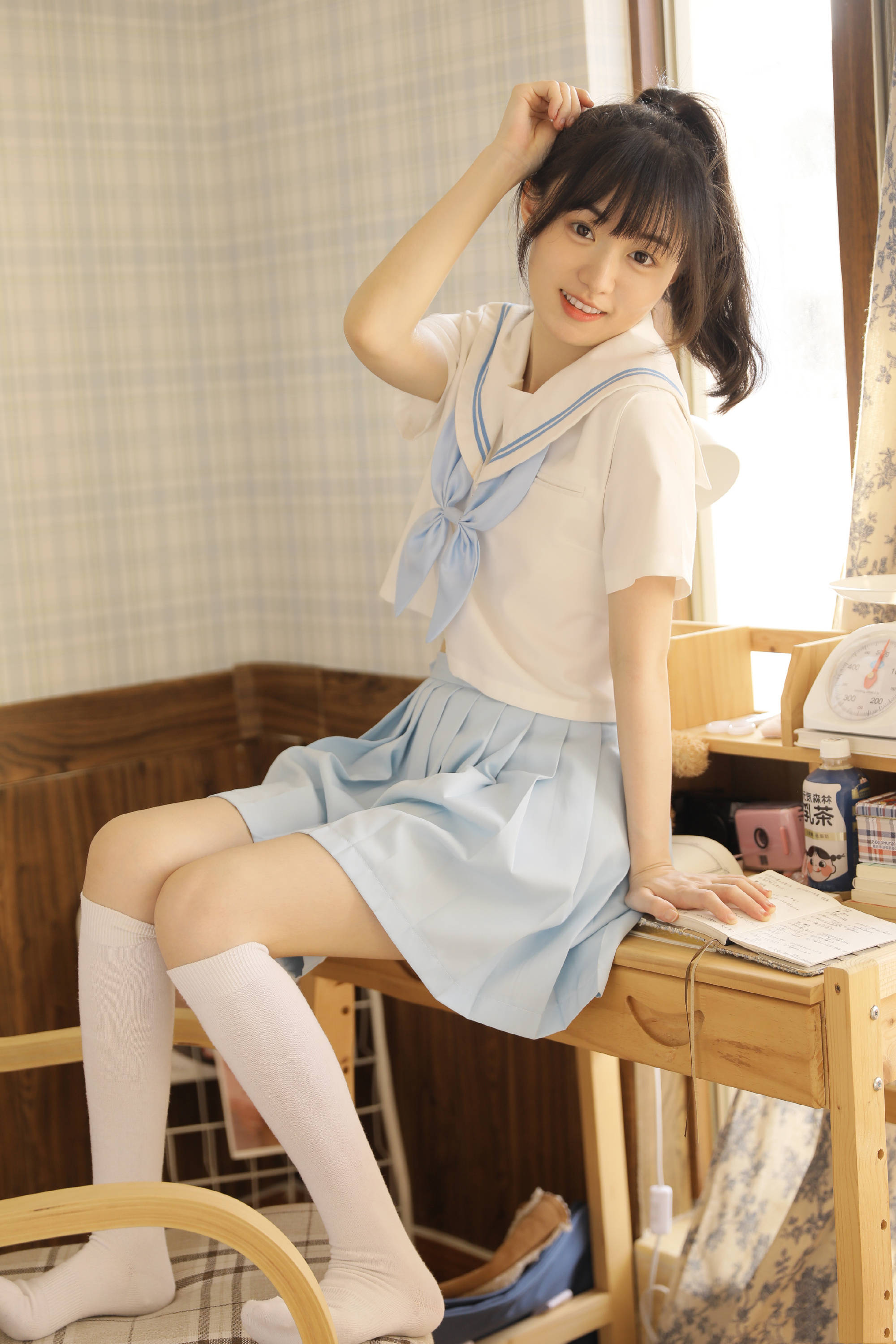 清纯女孩天花板