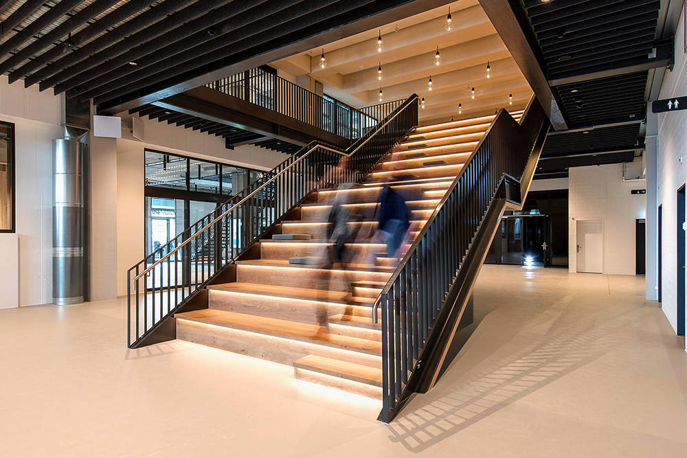 am设计:简约大气的办公楼改造设计