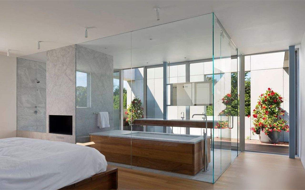 白嫖冷知识为什么酒店浴室的玻璃大多是透明的