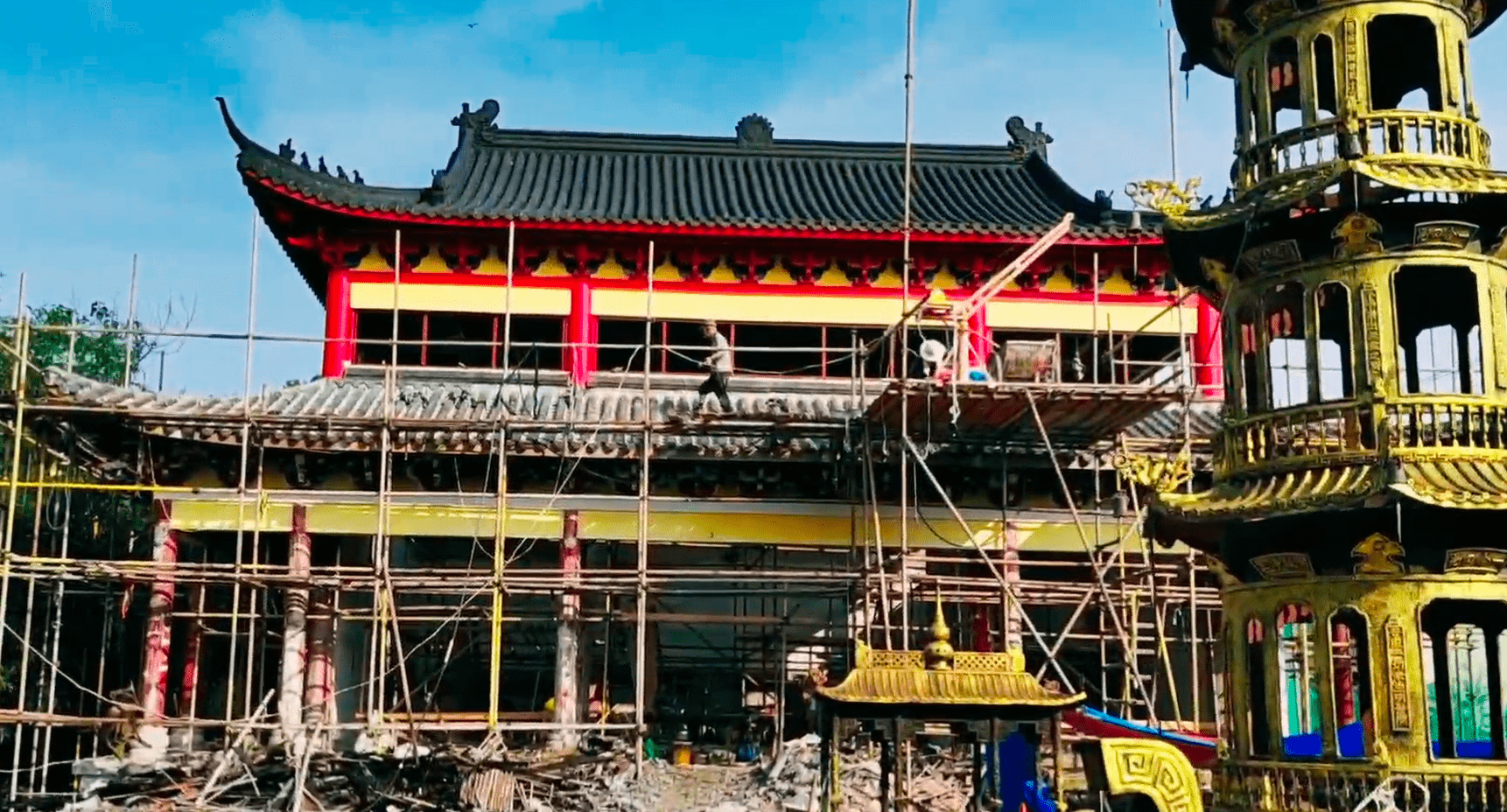 大火也烧不灭千年愿力岩龙禅寺向火而生