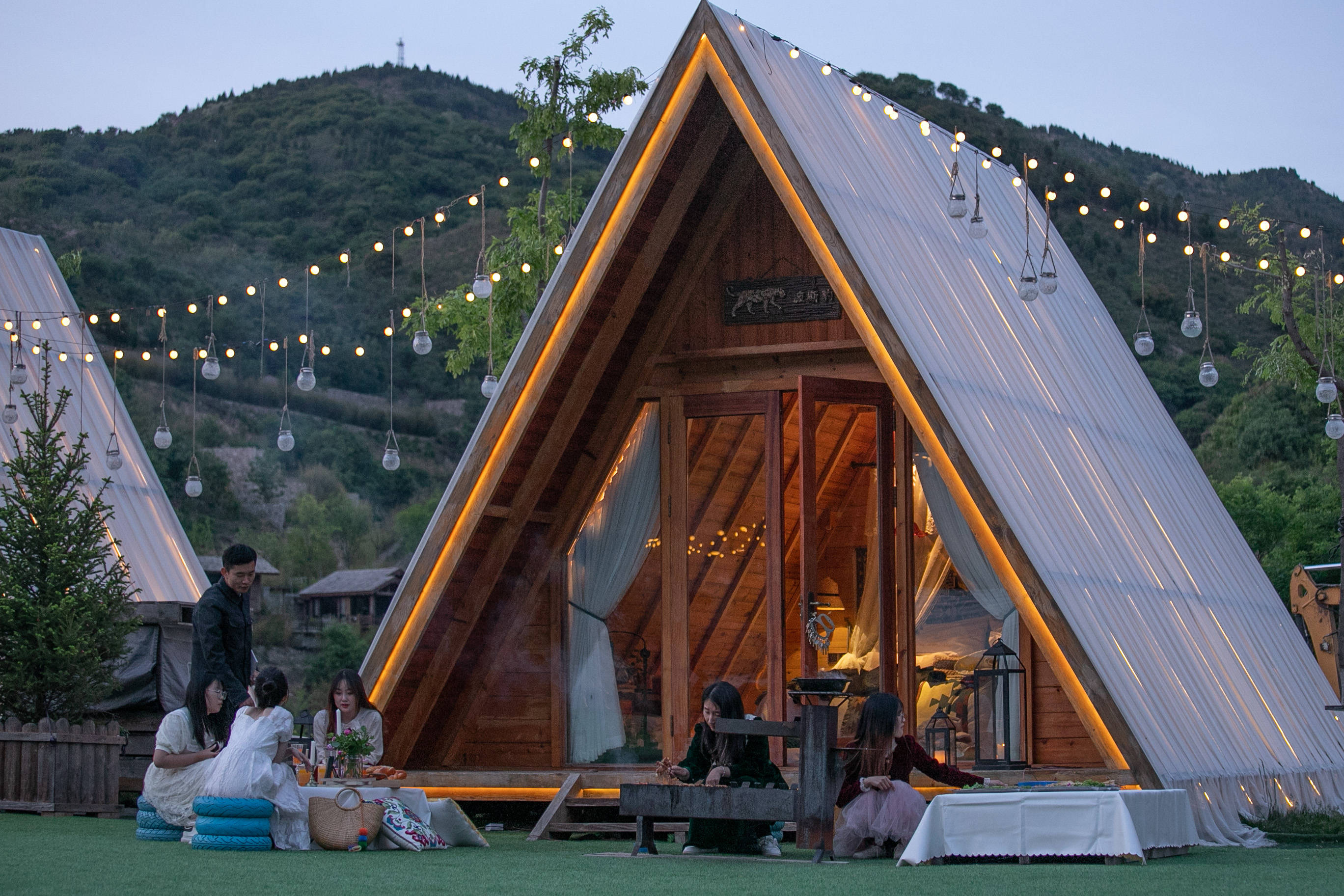 一起去露营 | 隐藏于绿野山林的绝美营地_度假_大自然_星空