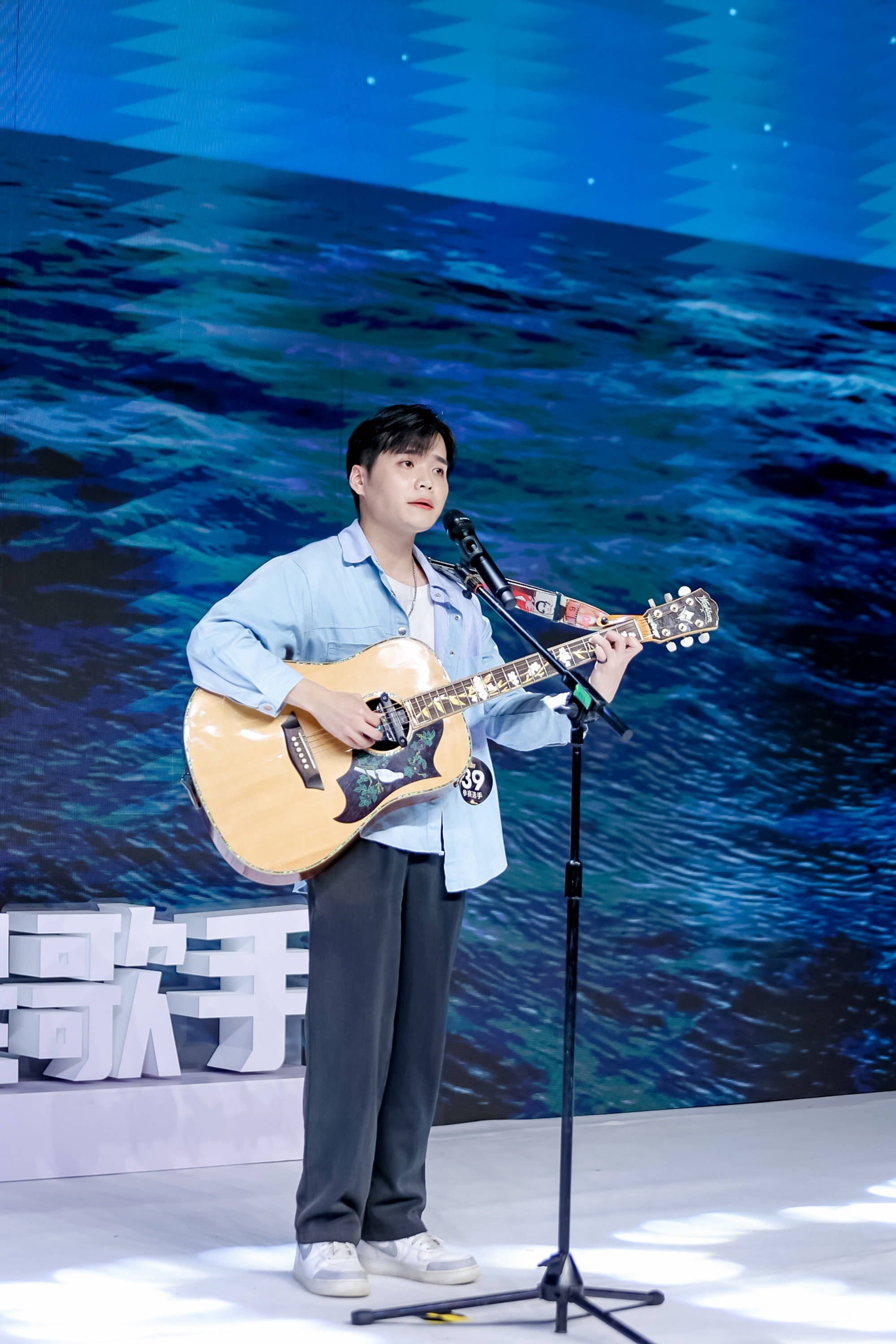 专访这就是歌手深圳最佳人气歌手许群发努力取得更好的成绩