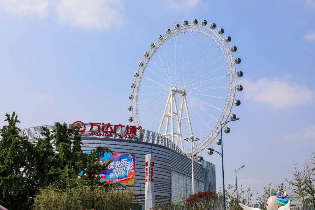 城市商务地标,近享品质生活万达广场:泰鲁·时代城紧邻滨河万达, 一