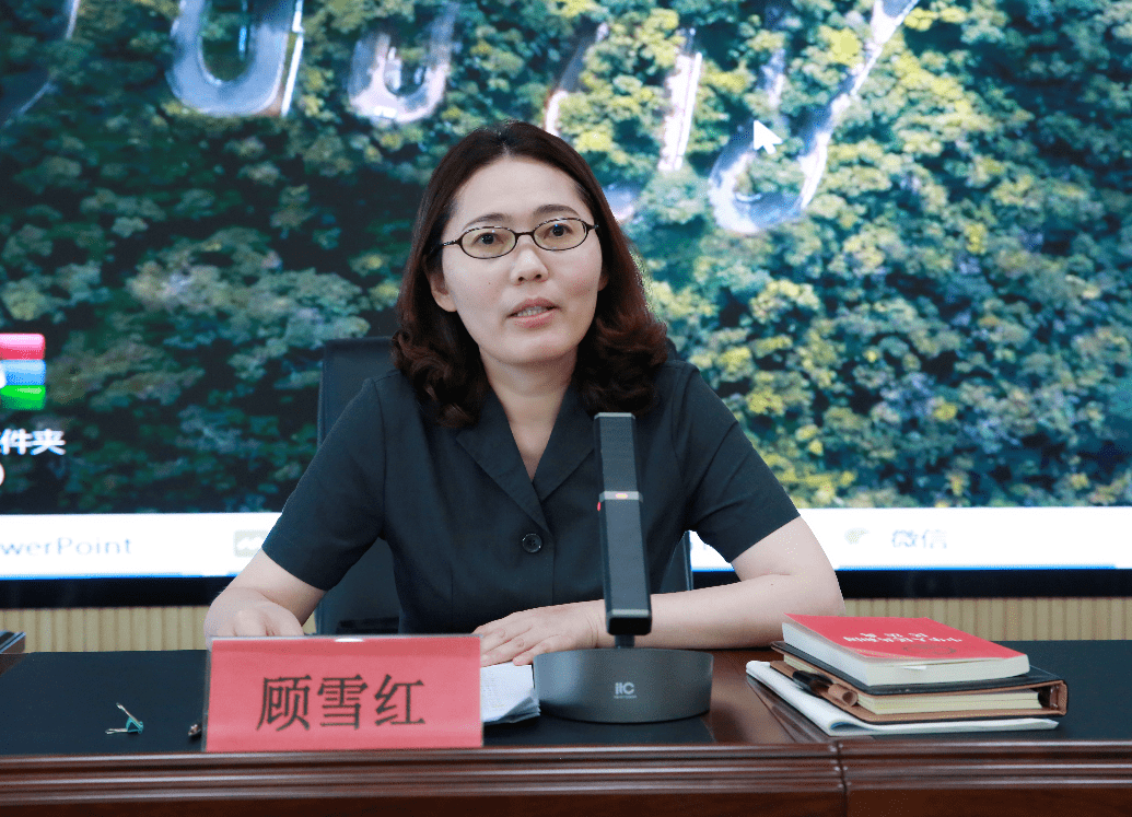 顾雪红副院长走进如皋中学作法治讲座
