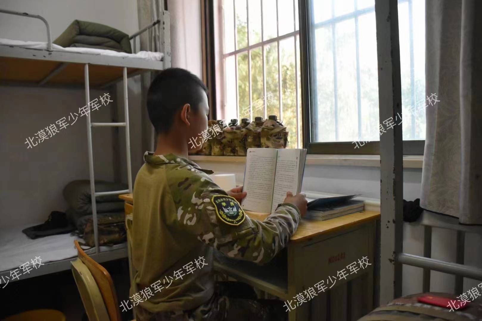 一个让孩子成为勇士的地方_训练_夏令营_少年