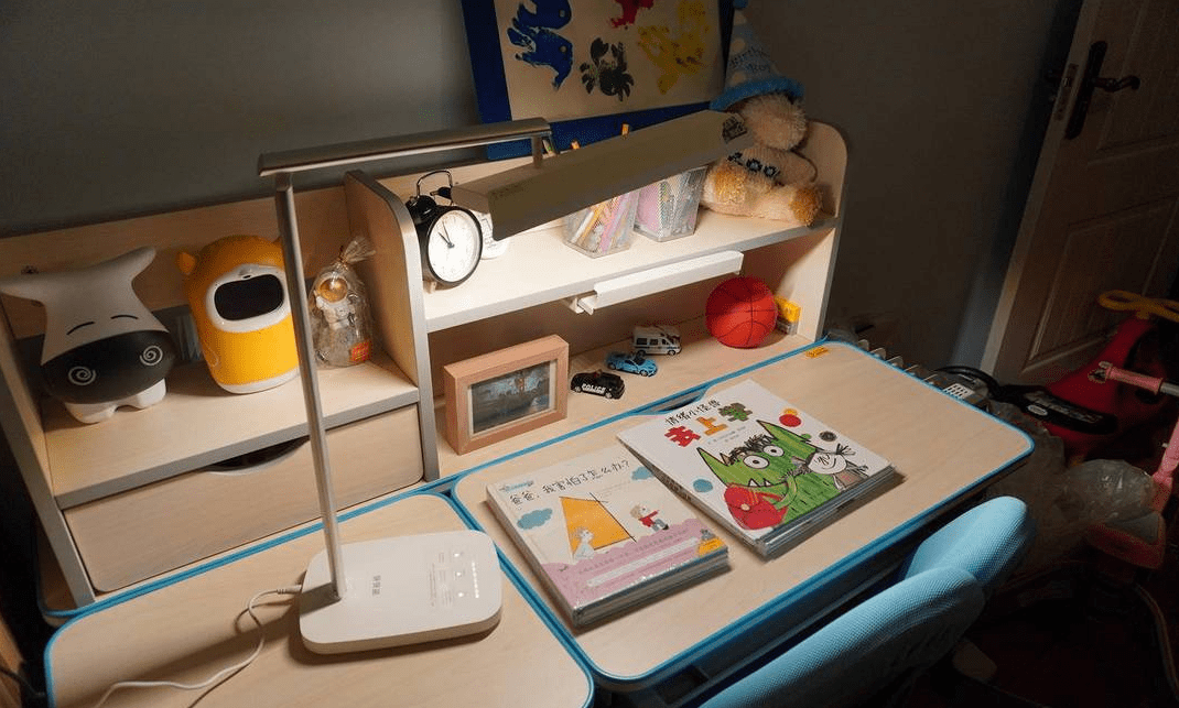 防近视护眼台灯哪个好?能够预防近视的护眼台灯推荐