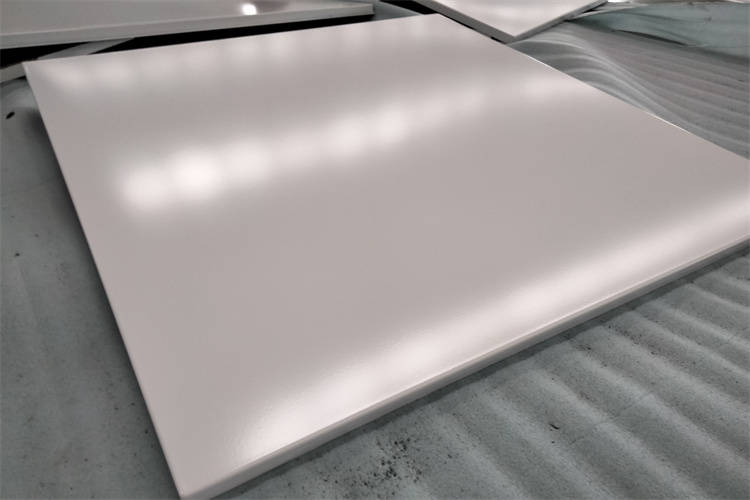 搪瓷钢板是什么是搪瓷还是钢板