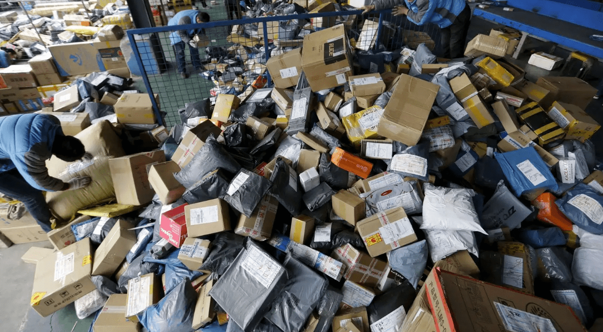 618│快递包装的"绿色革命"_垃圾_分类_塑料袋