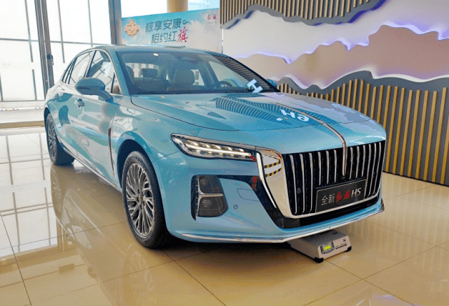 全新红旗h5实车到店气场强大颜色惊艳