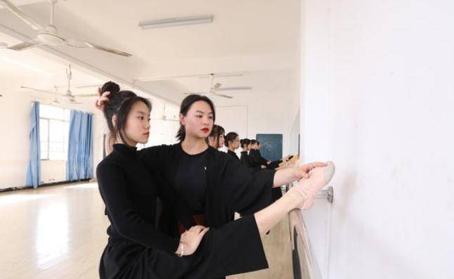 江西哪所幼师学校好南昌中专幼师学校南昌向远轨道技术学校