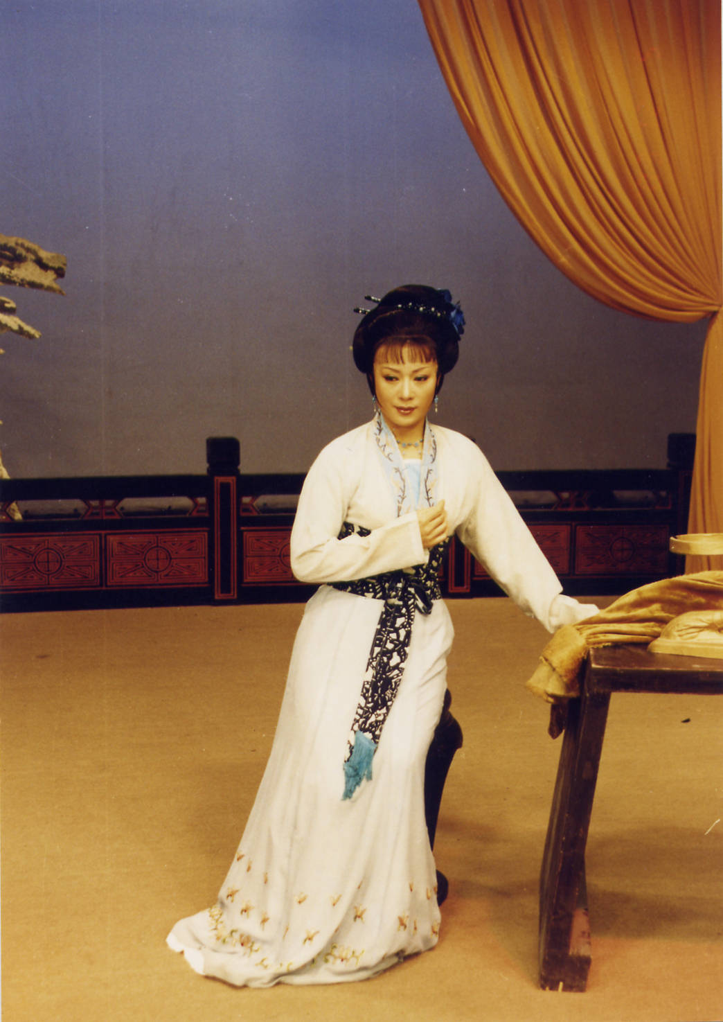 邮册设计稿欣赏:舒锦霞,浙江小百花越剧院著名旦角,国家一级演员,中国