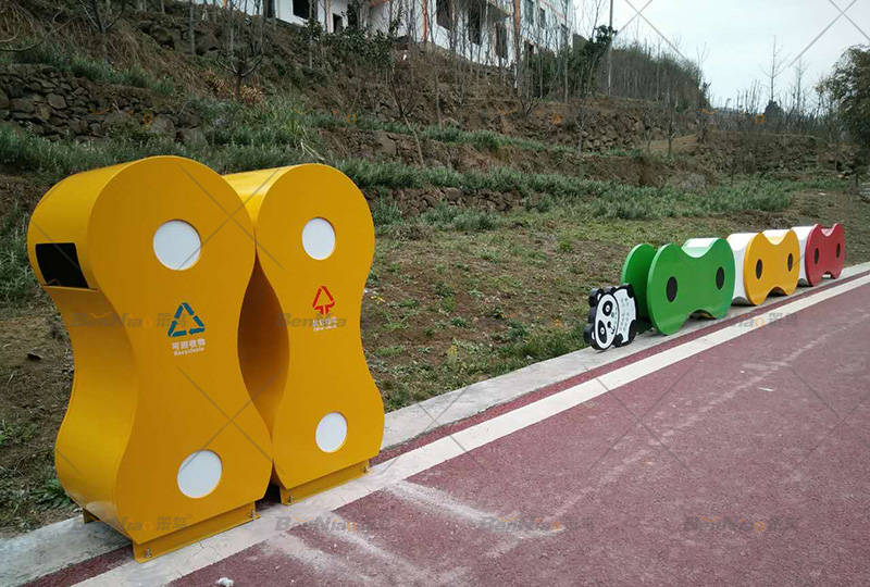 公共环境设施垃圾桶创意设计与功能性一体化—笨鸟垃圾桶设计案例
