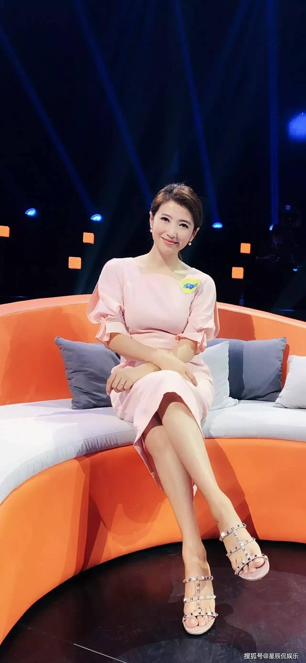 主持人春妮:知性唯美,气质优雅高清写真图片_知性_唯美_写真