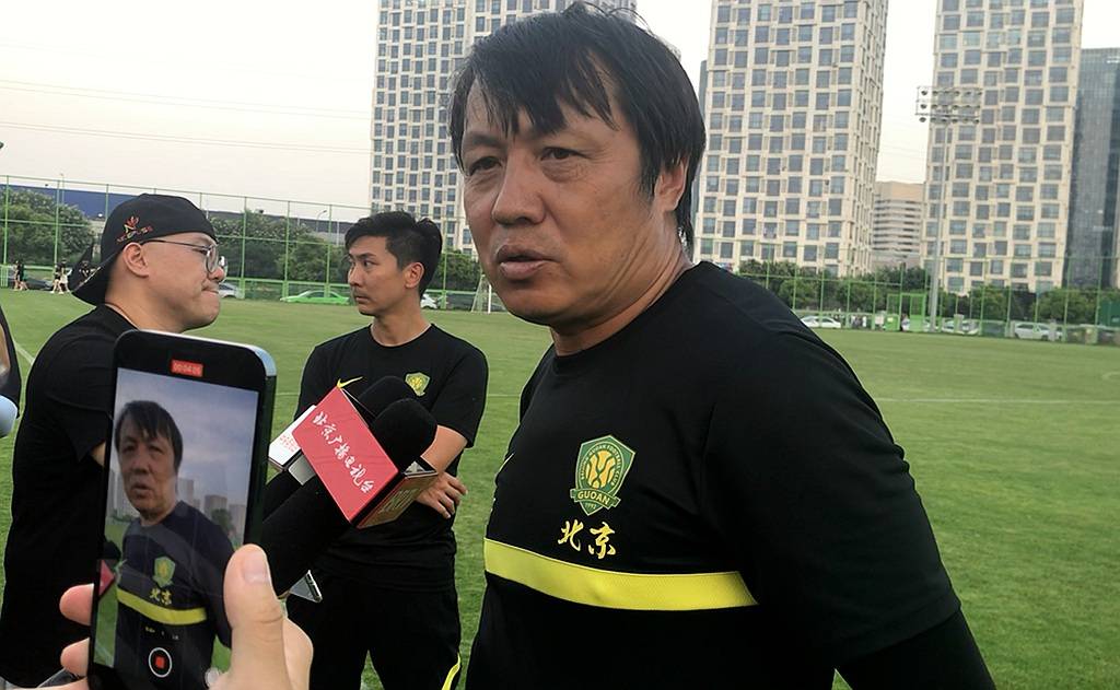 谢峰:首阶段国安两症结需解决 阿德本罗伤病尚未痊愈_训练_比赛_方面