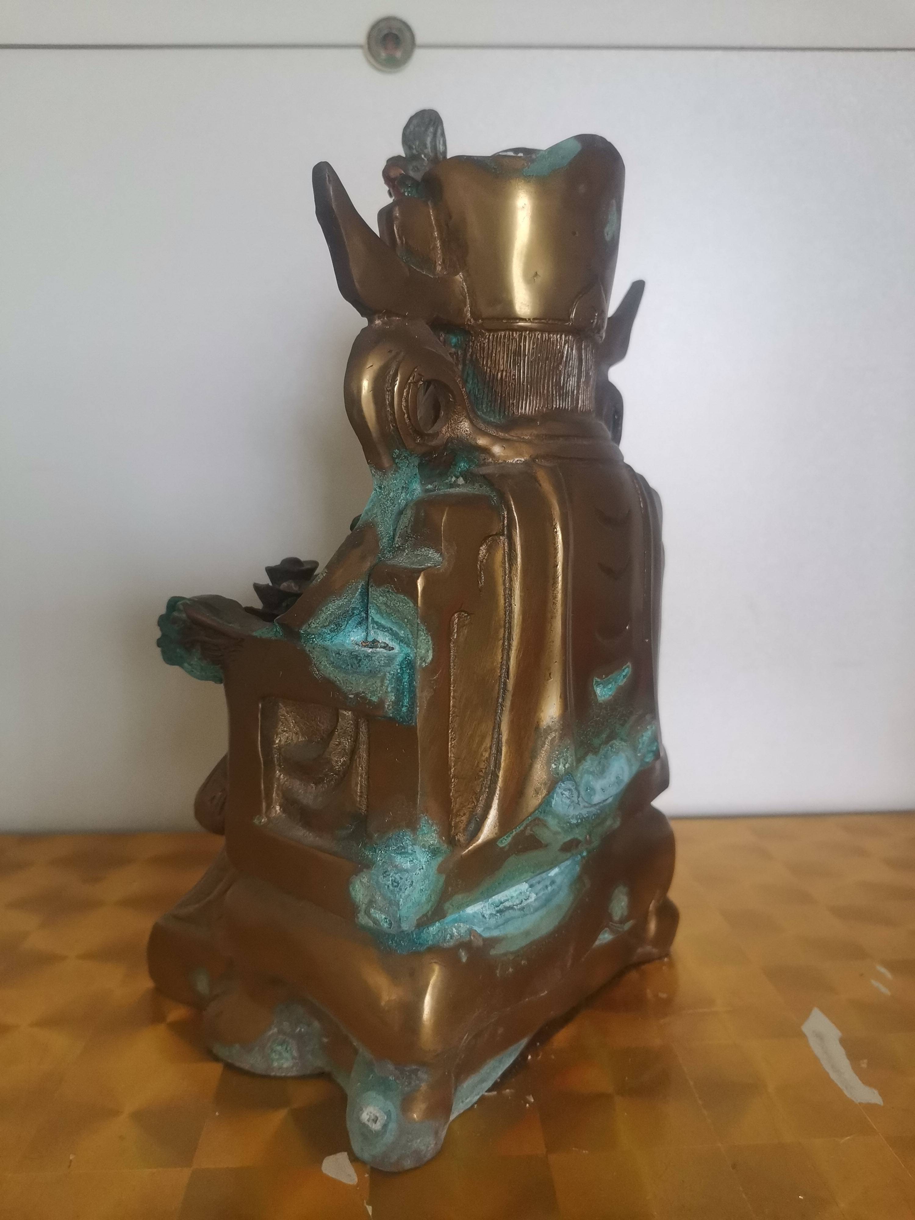 铜佛像出现绿锈怎么办？怎样去除绿色铜锈好呢？_搜狐网