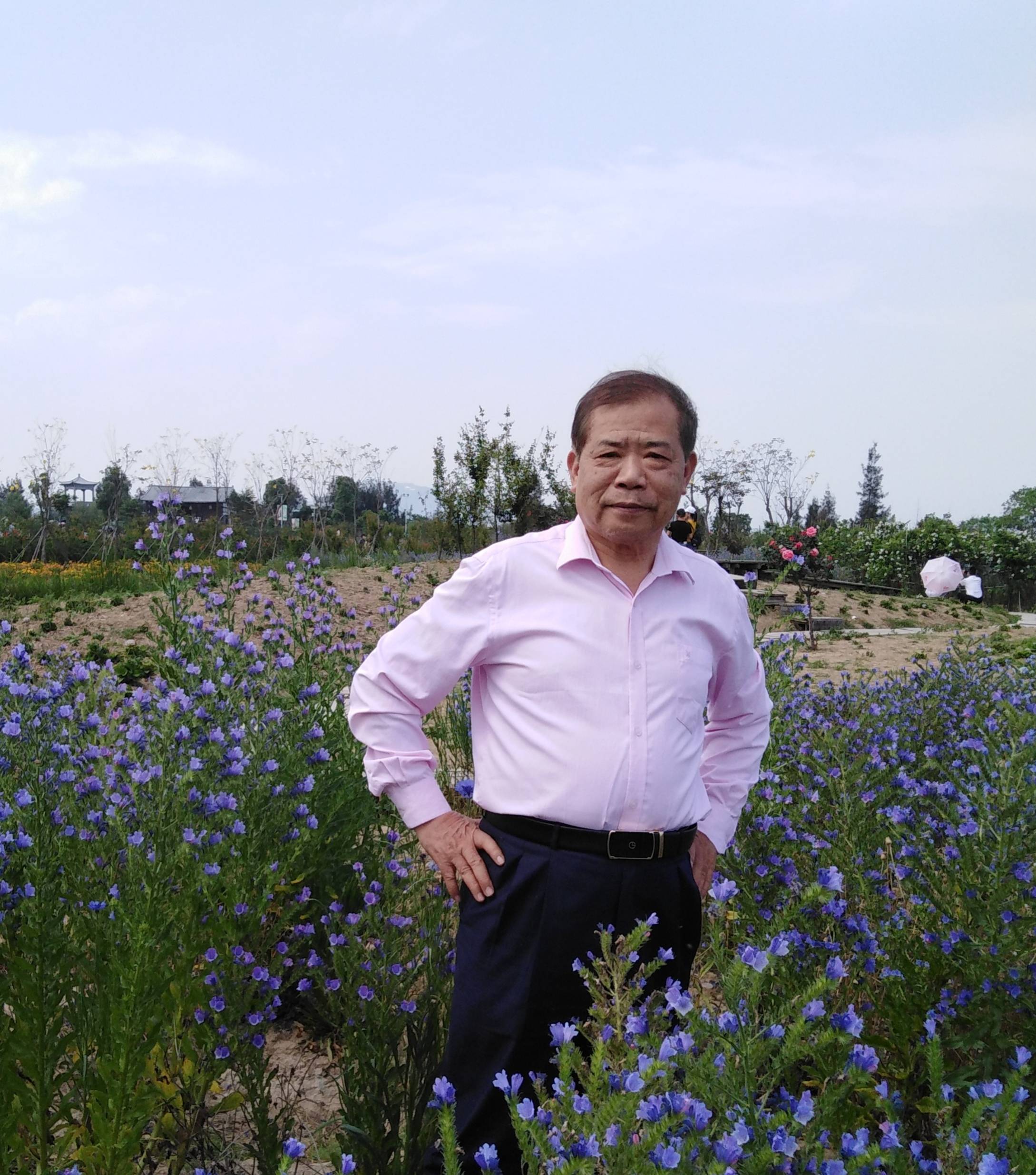 陈元春,别署冶山堂主人,籍贯福建长乐,现任冶山斈社社长,福建省书法家