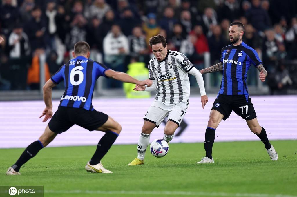 尤文图斯直播在线观看高清赛事全程跟进球队动态与实时比分更新