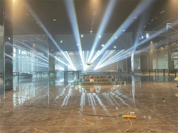 婚礼宴会厅的灯光 酒店婚礼灯光 婚礼需要用的灯光-搜狐大视野-搜狐新闻