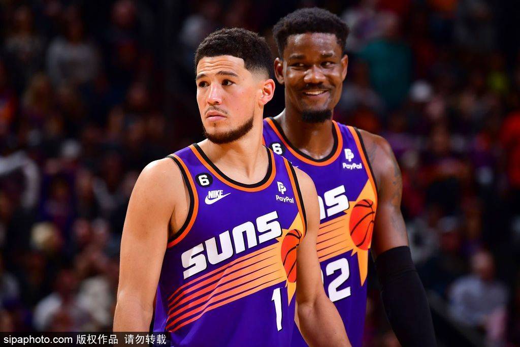 布克能否跻身NBA顶级分卫前三名的激烈讨论