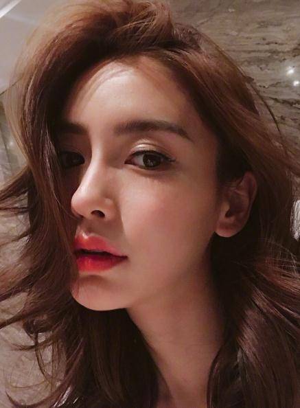 Angelababy,一头波浪金发,很有摩登女郎的感觉-搜狐大视野-搜狐新闻