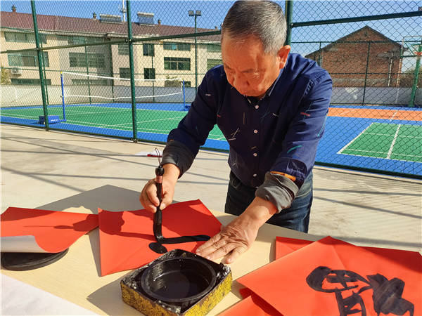 浙江金华市硬协武义办事处开展义务惠民“写春联送温暖”活动 (图7)