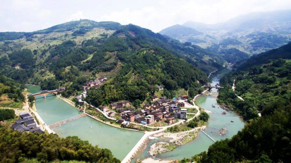 寿宁县斜滩镇大溪头村(七绝)