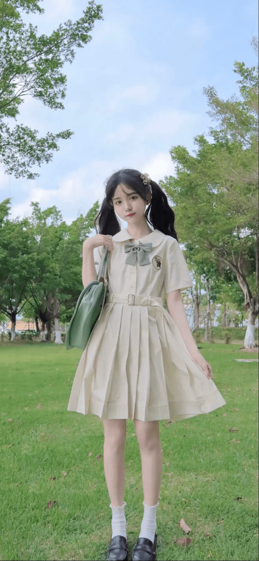 王星越 少爷驾到通通闪开