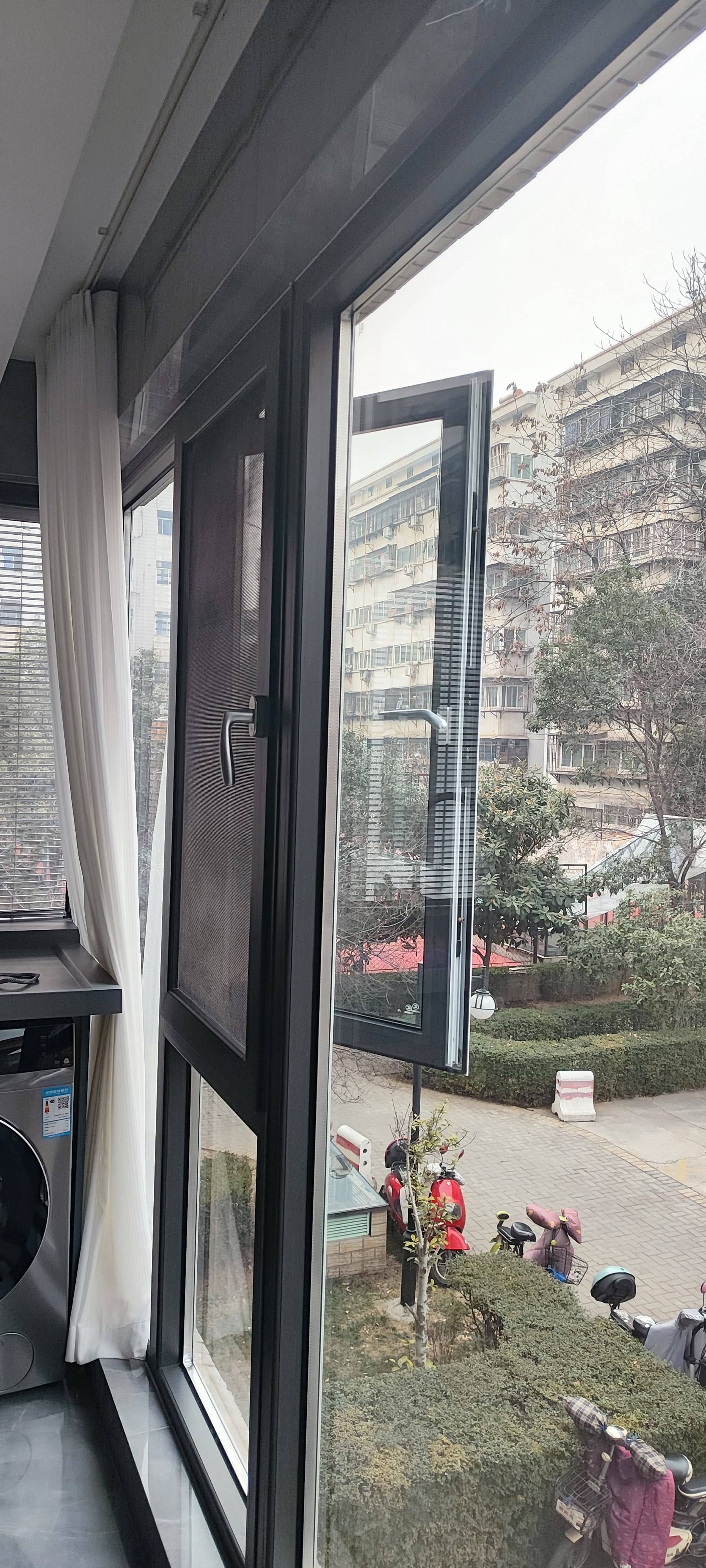 洛阳老小区换门窗,凤皇城90断桥铝钢纱一体门窗安装效果_玻璃_隔音