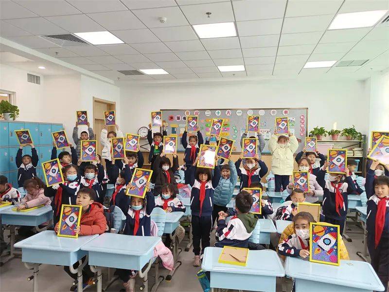 青岛同安路小学组织”劳动教育“开学第一课 (图5)