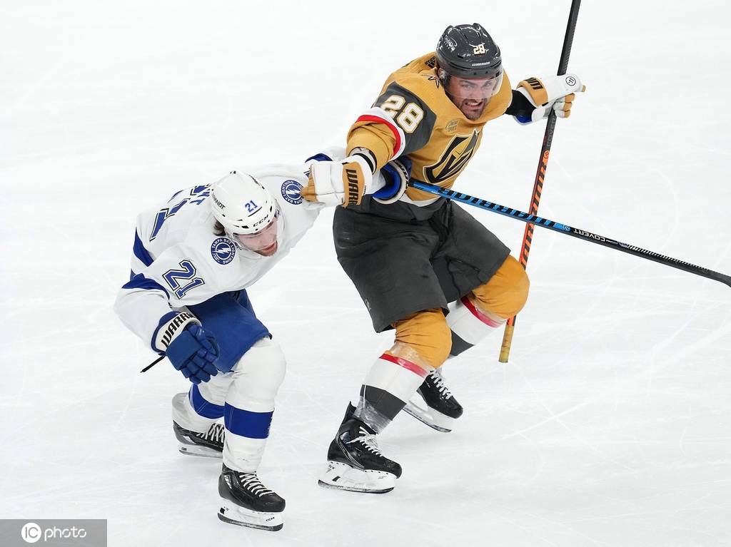 22-23-nhl-4-5