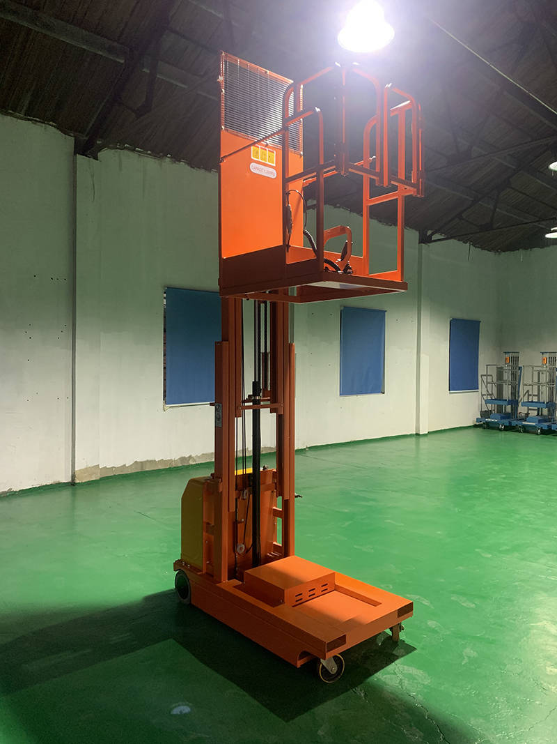 手摇升降机_驱动_高空作业_特点