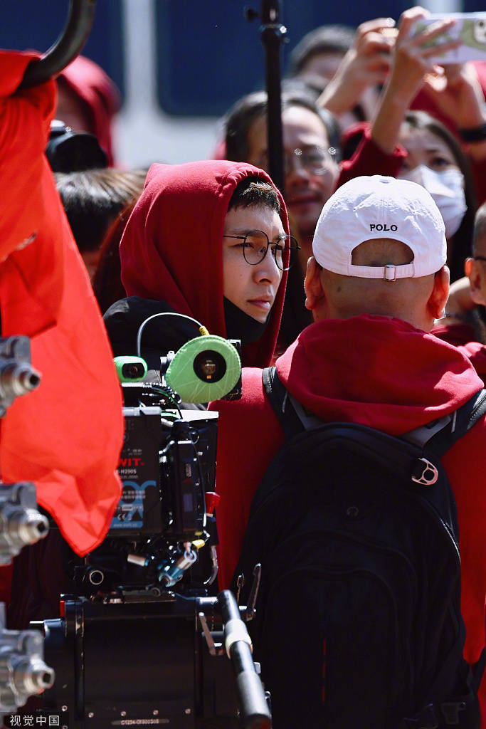 悬疑立功片《拂晓时分见》今日开拍 舒淇梁家辉张艺兴等主演表态开机仪式