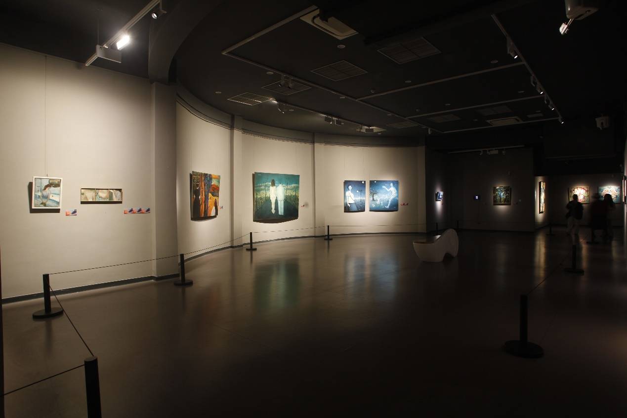 “回响“当代女艺术家联展开启双城联动湖州美术馆展出