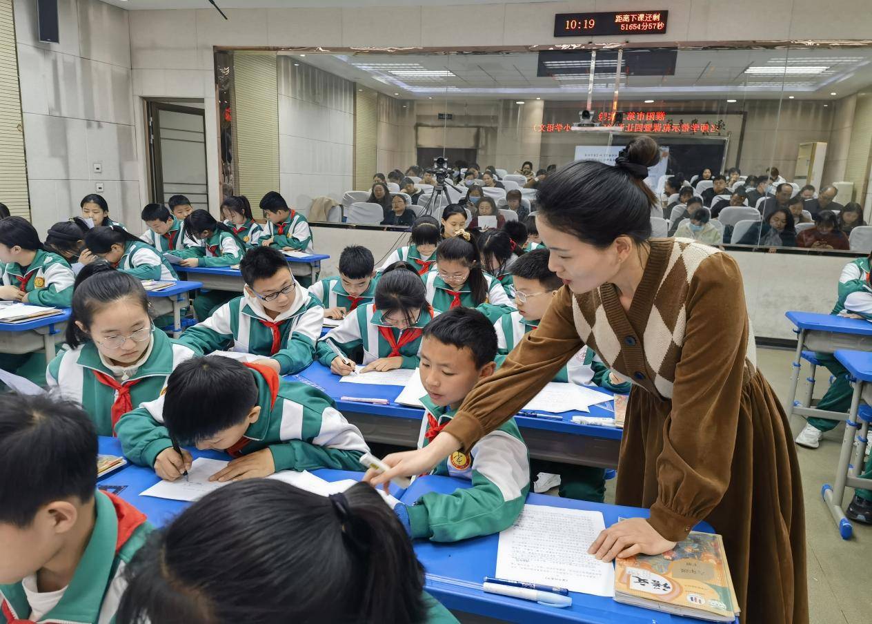 濮阳市第二实验小学图片