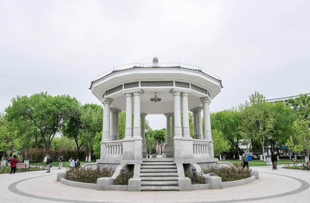 天津"相亲公园",面积不大,颜值欧化,很多外地游客没留意_和平路_中心