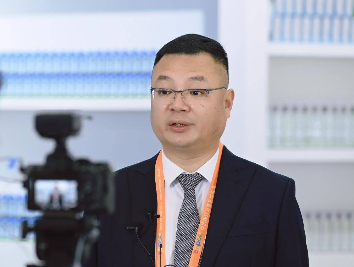 华彬这么多快消品牌来到消博会!除了扎根中国,还有个大计划!