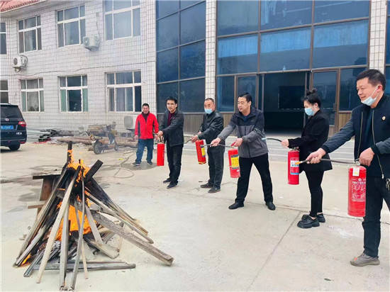 绷紧安全生产“思想弦”念好防隐治患“紧箍咒” (图3)